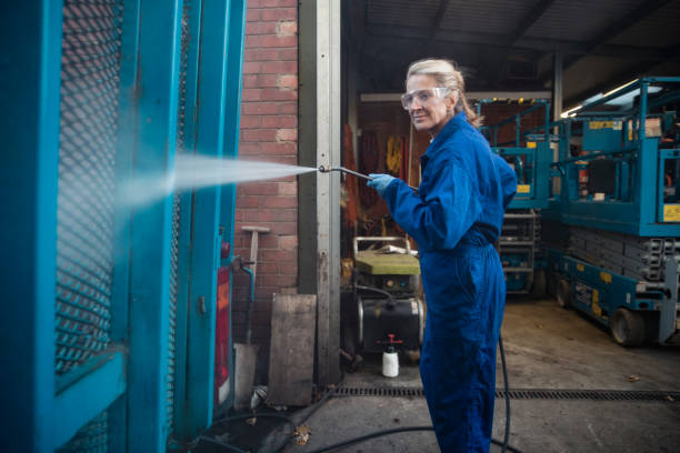 Best Driveway Pressure Washing  in Torrington, CT